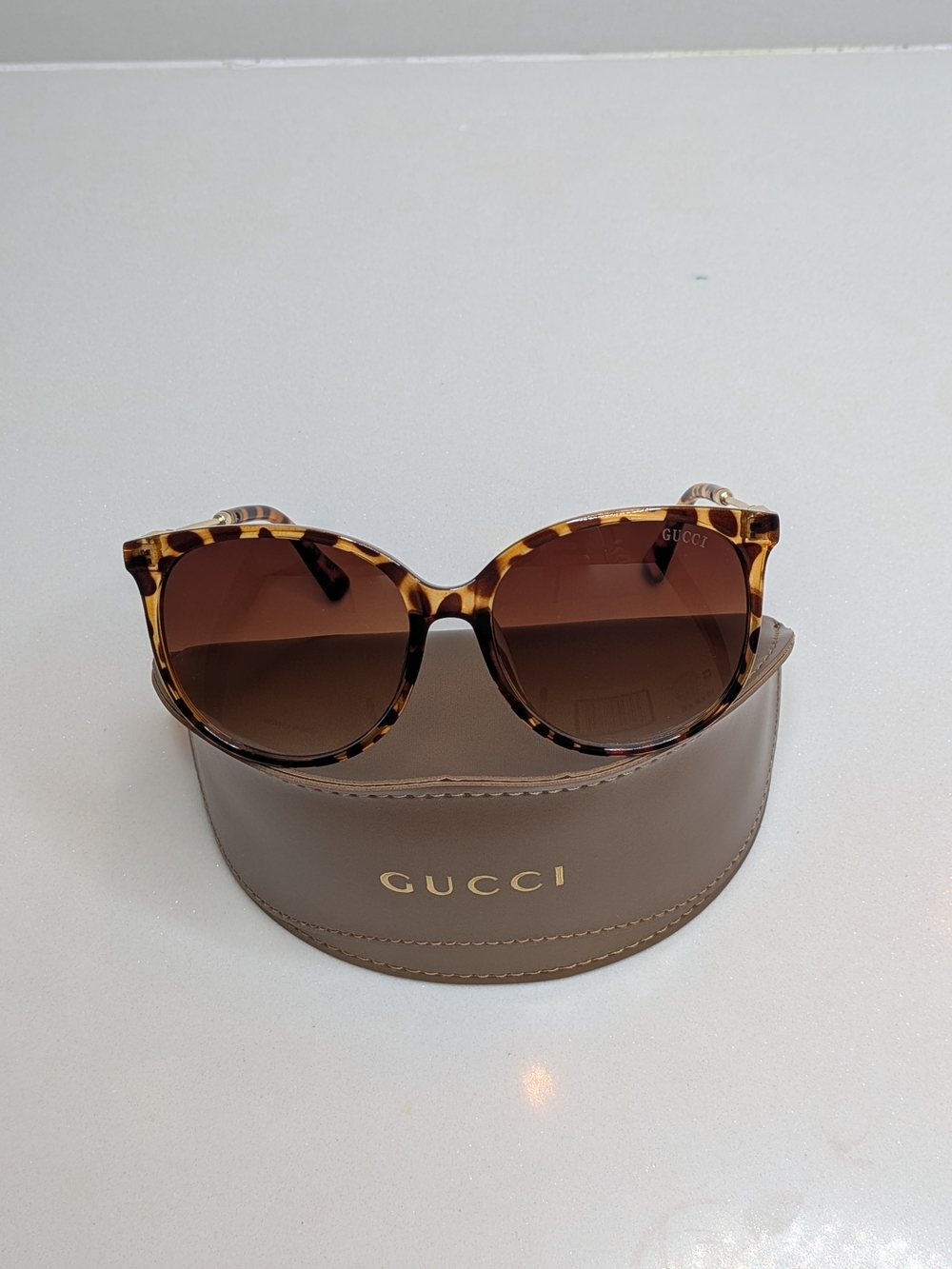 Gucci Tortoise Round Sunglasses Gold Arms